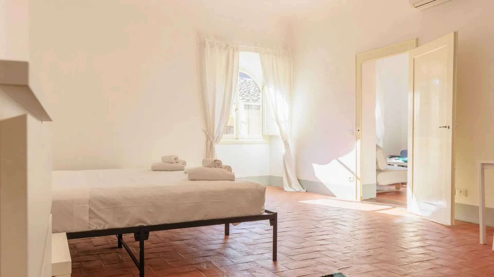 Santo Spirito Nest Apartment Florence