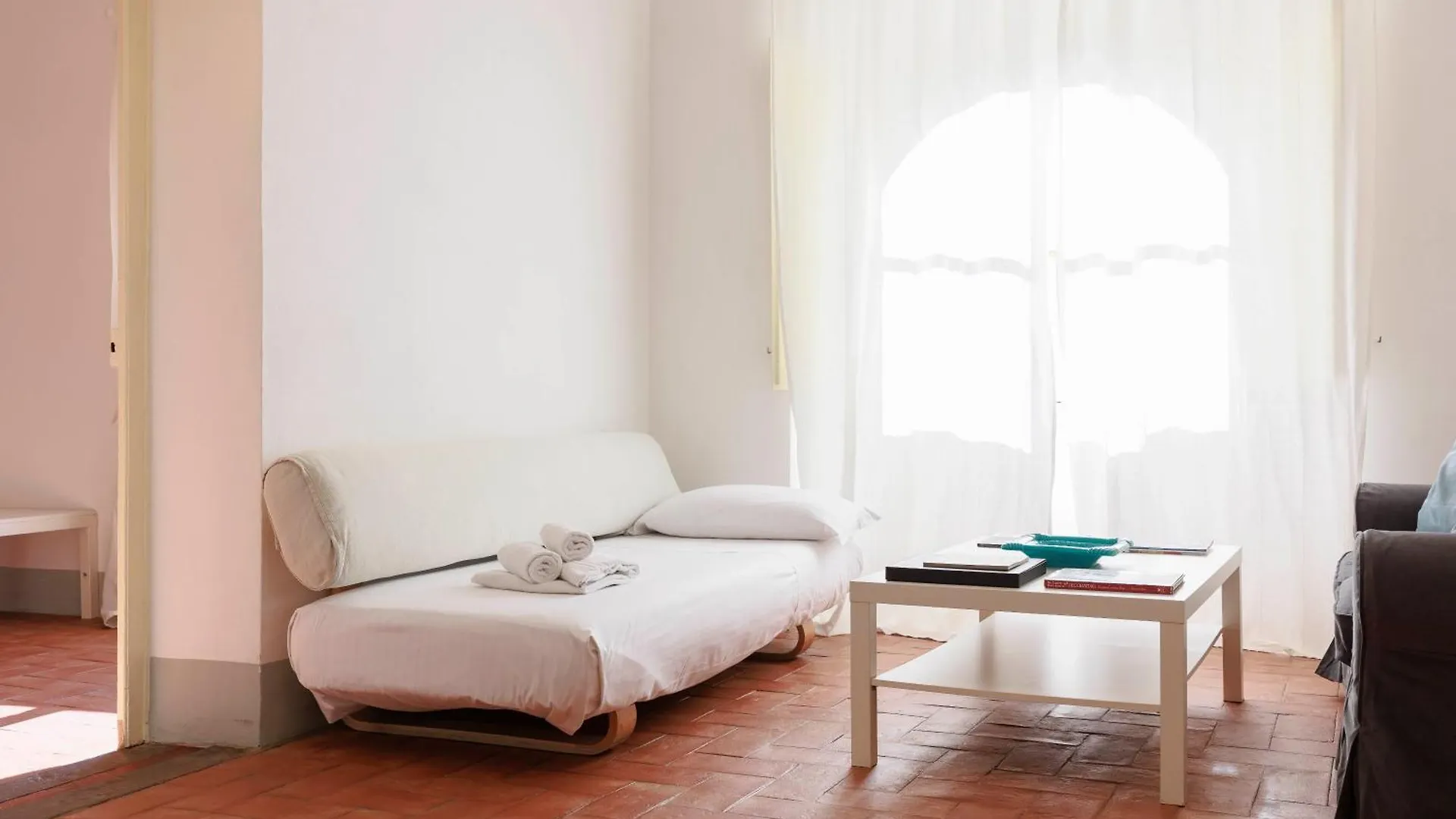 Apartament Santo Spirito Nest Florencja